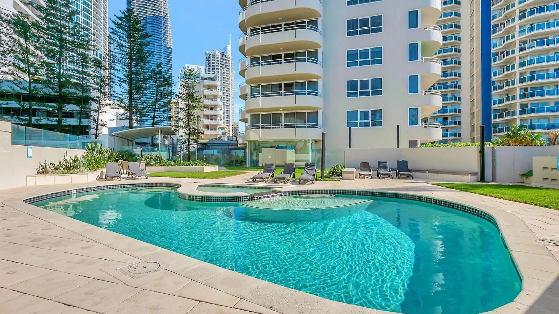 Apartment 3 Bedroom Ocean View Unit At Zenith In Surfers Paradise - Q Stay Gold Coast Australia