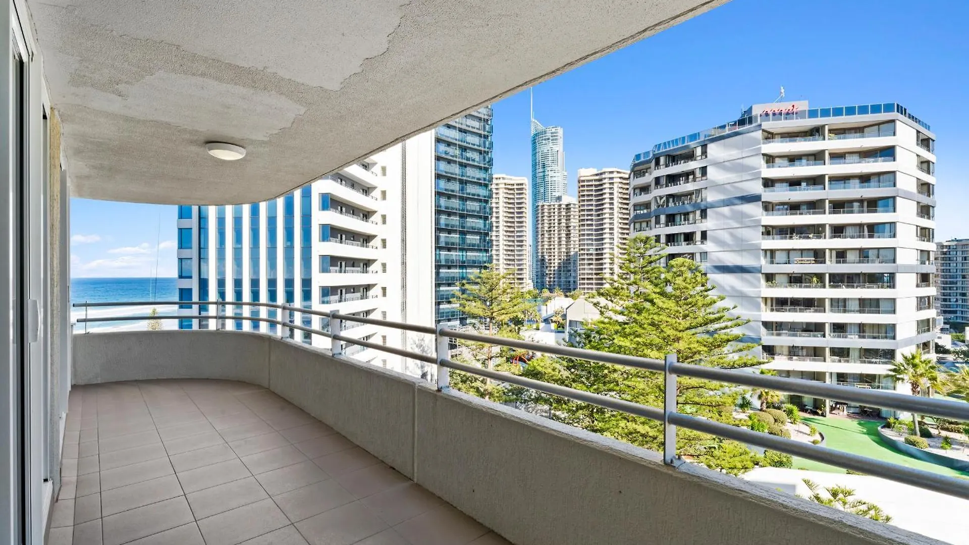 3 Bedroom Ocean View Unit At Zenith In Surfers Paradise - Q Stay Gold Coast Australia